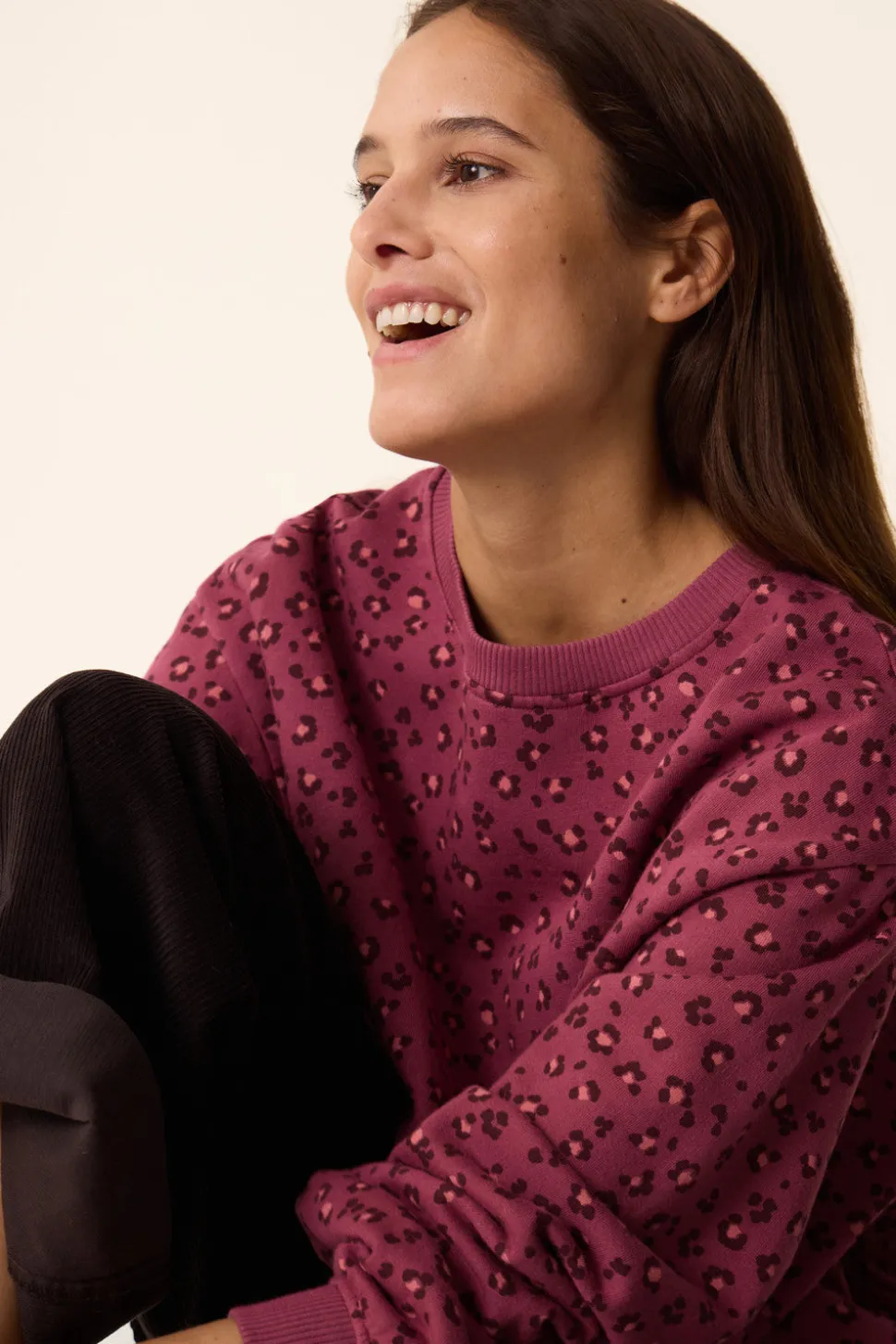 Sweat Hanita Leo Bruyere